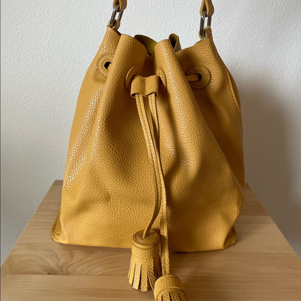 Yellow bucket bag
